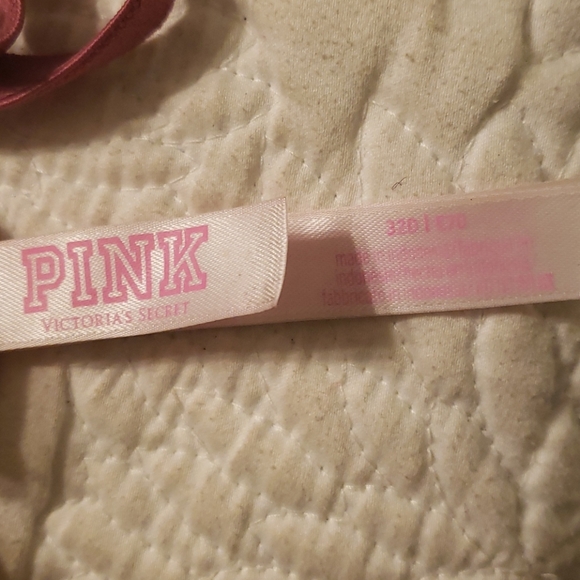 2x 32D Victoria's Secret bras for $12. - Picture 4 of 4